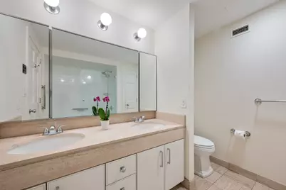 2 Commonwealth #8G, Boston, MA 02116 - Photo 34