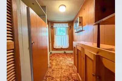 1386 Pleasant St, Athol, MA 01331 - Photo 8