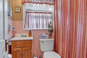 22 Lancaster Ave, Revere, MA 02151 - Photo 24