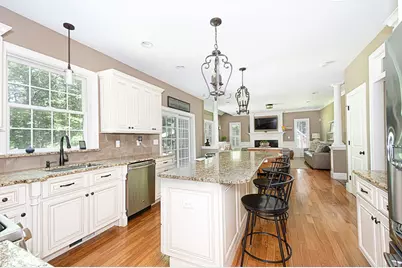32 Sewall St, Shrewsbury, MA 01545 - Photo 6
