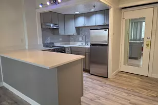 70 Southbridge St, Worcester, MA 01608 - Photo 2