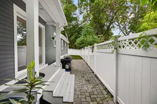 354 Upham St, Melrose, MA 02176 - Photo 4