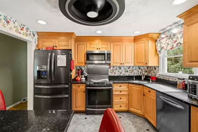 240 Central St, North Reading, MA 01864 - Photo 8