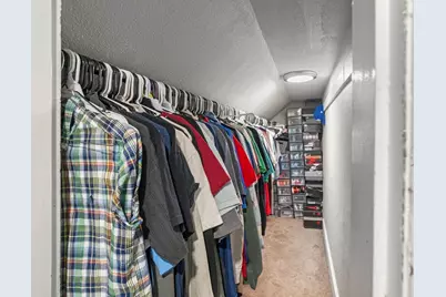 13 Cook St, Holyoke, MA 01040 - Photo 26
