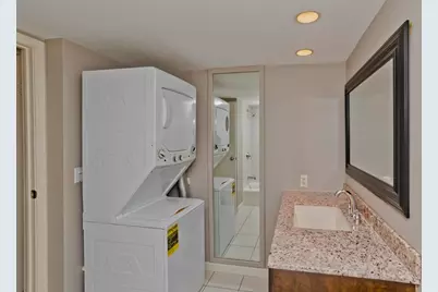 40 Yorktown Dr #D, Springfield, MA 01108 - Photo 6