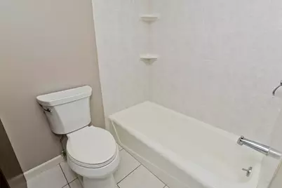 40 Yorktown Dr #D, Springfield, MA 01108 - Photo 12