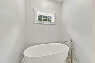 9 Southworth St, Lakeville, MA 02347 - Photo 30
