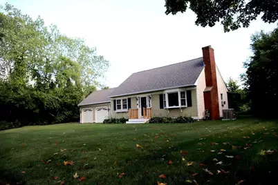 6 Edgewood Ln, Mattapoisett, MA 02739 - Photo 2