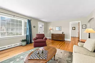 5 Brewster St, New Bedford, MA 02745 - Photo 4
