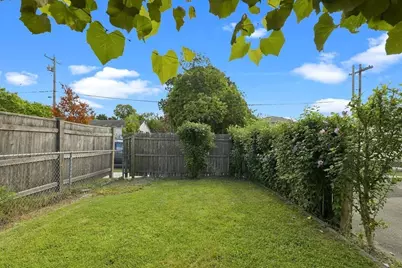 5 Brewster St, New Bedford, MA 02745 - Photo 26