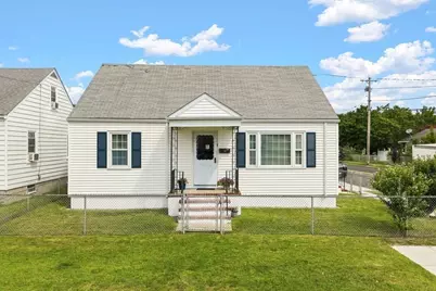 5 Brewster St, New Bedford, MA 02745 - Photo 2