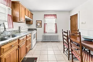 5 Brewster St, New Bedford, MA 02745 - Photo 10