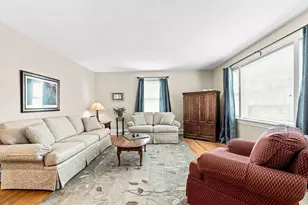 5 Brewster St, New Bedford, MA 02745 - Photo 4
