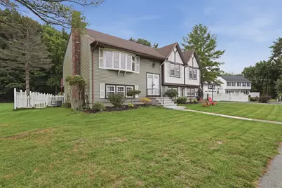 116 Kensington St, Braintree, MA 02184 - Photo 2