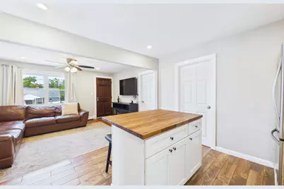 38 Little Neck Ave, Swansea, MA 02777 - Photo 12