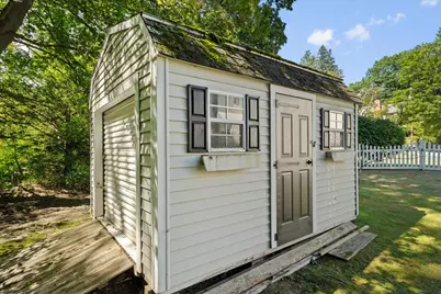 270 Moreland St, Worcester, MA 01609 - Photo 38