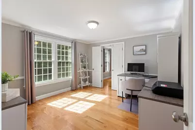 24 Edgemere Rd, Lynnfield, MA 01940 - Photo 12