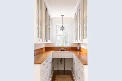 401 Heath Street, Brookline, MA 02467 - Photo 10