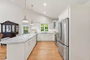 76 Beech Hill Rd, West Springfield, MA 01089 - Photo 6