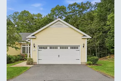 76 Beech Hill Rd #76, West Springfield, MA 01089 - Photo 2