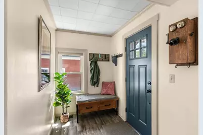 32 Crescent Ave, Beverly, MA 01915 - Photo 4