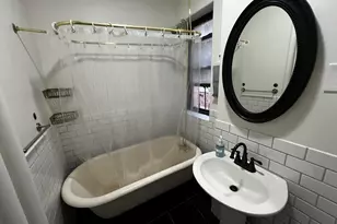 31 Queensberry St, Boston, MA 02215 - Photo 18
