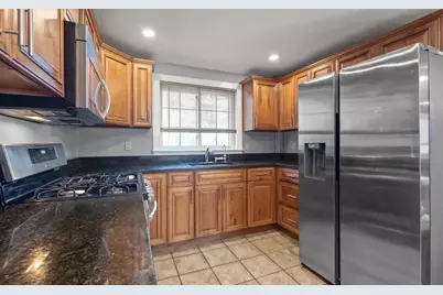 74 Chestnut St, Chelsea, MA 02150 - Photo 8