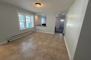 25 Winthrop St, Fitchburg, MA 01420 - Photo 8