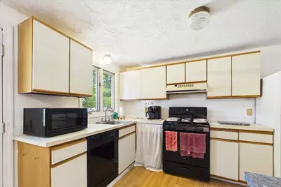 600 N Montello St #3, Brockton, MA 02301 - Photo 12