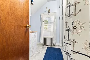 257 Austin St, New Bedford, MA 02740 - Photo 4