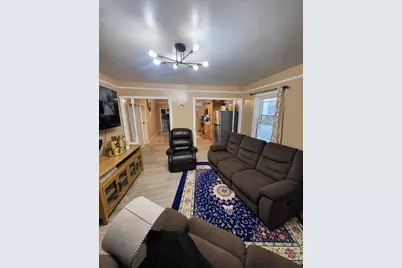 18 Bullard St #1, New Bedford, MA 02746 - Photo 2