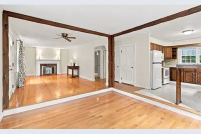 37 Highland Avenue, Leominster, MA 01453 - Photo 6