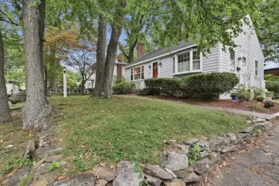 37 Highland Avenue, Leominster, MA 01453 - Photo 2
