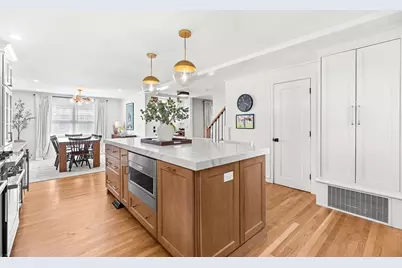 57 Glendale Ave, Melrose, MA 02176 - Photo 12