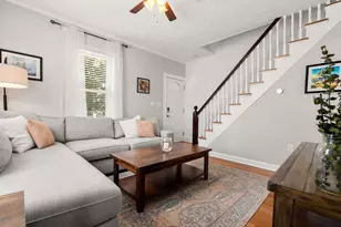9 Tappan St, Melrose, MA 02176 - Photo 4