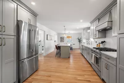 26 N Gateway, Winchester, MA 01890 - Photo 2