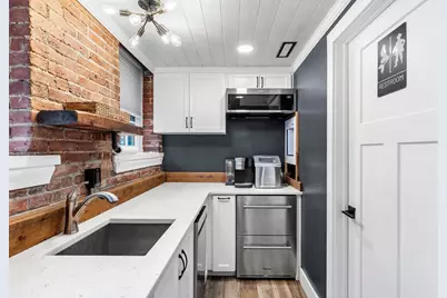 19-23 Pleasant Street #103, Newburyport, MA 01950 - Photo 14