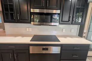 192 Ambrose St, Springfield, MA 01109 - Photo 6