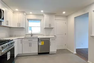 22 Chandler St, Watertown, MA 02472 - Photo 16