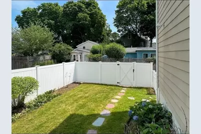 22 Chandler St #2, Watertown, MA 02472 - Photo 4