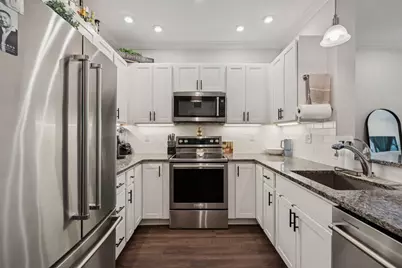 69 Foundry St #206, Wakefield, MA 01880 - Photo 4