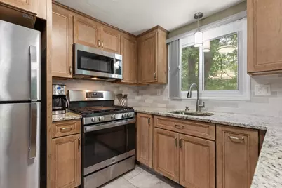 32 Frederick #3, Dracut, MA 01826 - Photo 10
