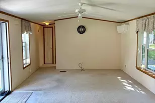 124 W Main St, Merrimac, MA 01860 - Photo 2