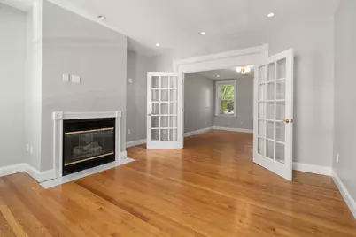 93 Baldwin St #1, Boston, MA 02129 - Photo 4
