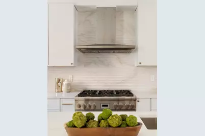 9 Olive Ave #1, Somerville, MA 02143 - Photo 4