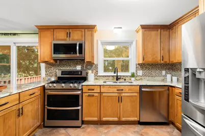 28 Prospect Ave, Arlington, MA 02476 - Photo 10