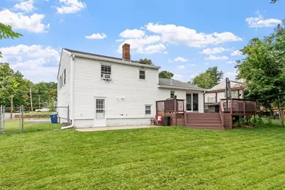 119 Smith St, Leominster, MA 01453 - Photo 36