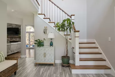11 Walnut St, Freetown, MA 02702 - Photo 8