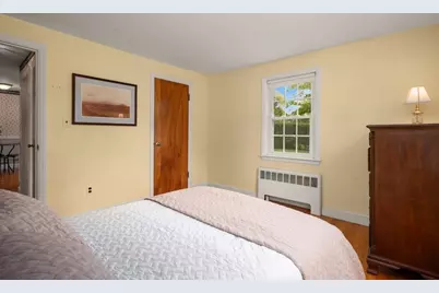8 Irving St, Danvers, MA 01923 - Photo 16