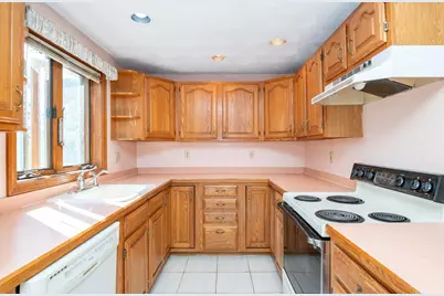 136 North St, Danvers, MA 01923 - Photo 22